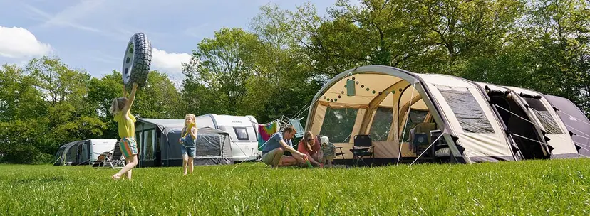 16 consigli per dormire bene in tenda quando fa caldo