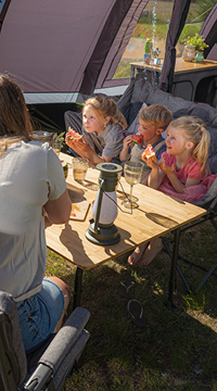Cerchi un tavolo da campeggio?